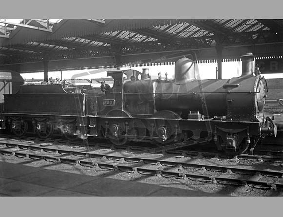 3201 1930 Crewe station