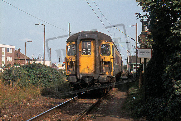 EMU 613 1981-08-30 Frinton-On-Sea