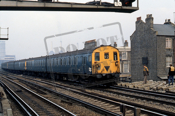 EMU 6167 1980-01-18 Wandsworth Road  -7721