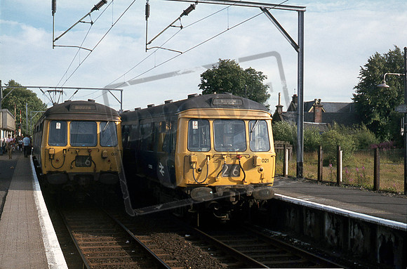 EMU 021 018 1978-07-16 Balloch With Totems still up  -6306