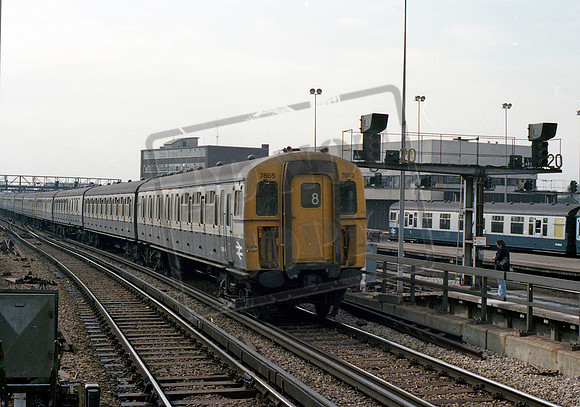 EMU 7865 1979c London Bridge