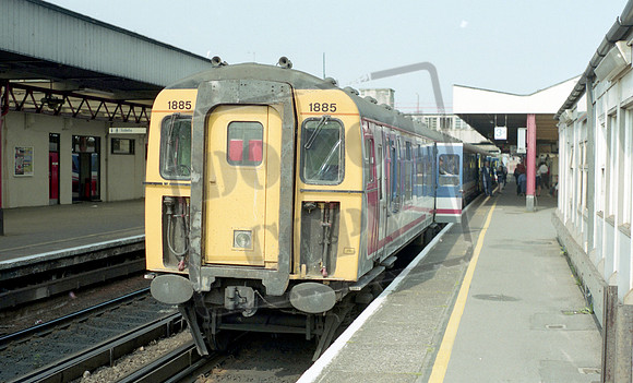 EMU 1885 1998-05-21 Southampton Central