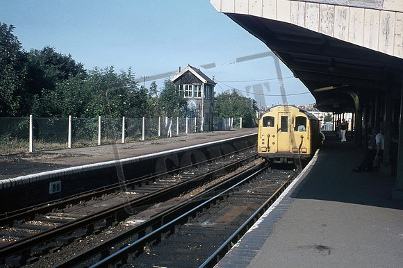 IoW 035 1974-08-19 Shanklin -