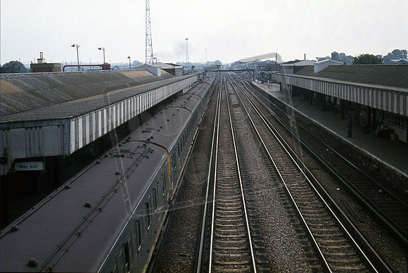 EMU 2 HAP roof detail Ashford