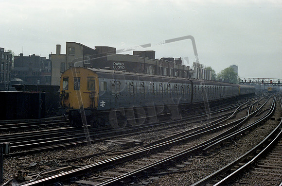EMU 5249 1979 London Bridge