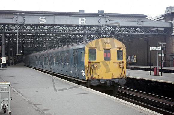 EMU 5002 1976-01-17 Charing Cross -4273