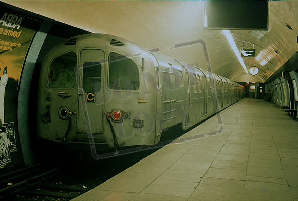 EMU S51 1977-03-12 Bank