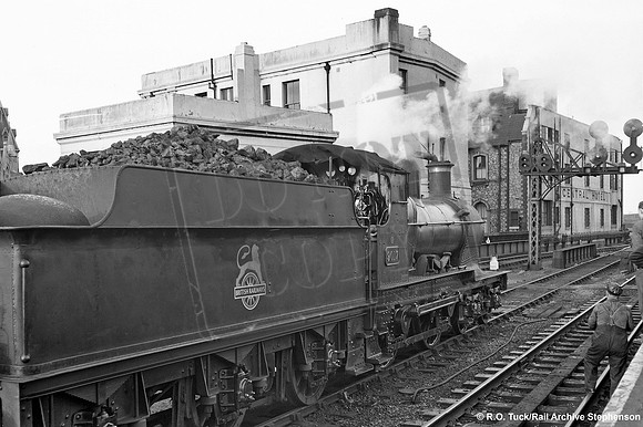 9017 1956-05-12 Cardiff General