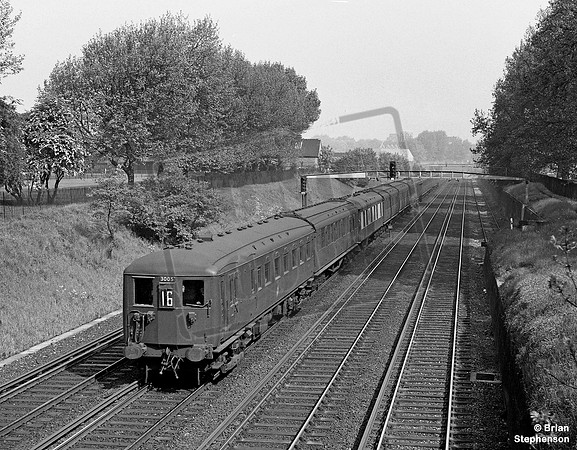 EMU 3005 1963-05-26 Wandsworth Common