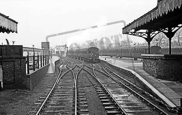 69xxx 1956-01-14 North Woolwich
