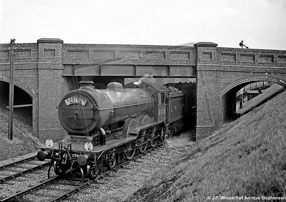 8574 1934-07-19 near Cromer Junction