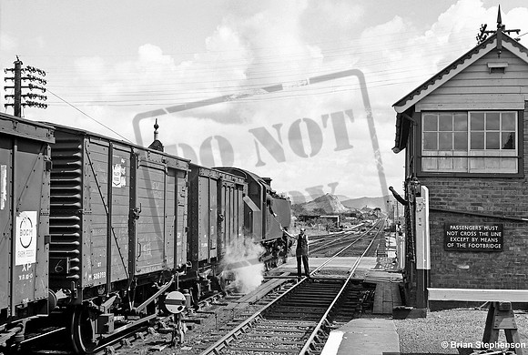 82032 1963-07-25 Portmadoc