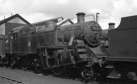 82015 1954-09-05 Eastleigh shed-ROneg-1901-205-066