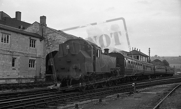 82040 1960s Stroud-ROneg-1412-049