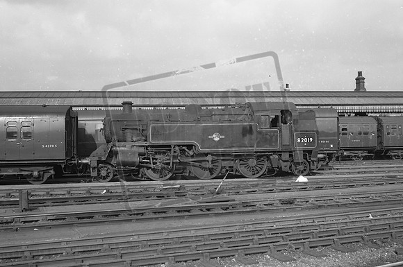 82019 1960s Clapham Junction-ROneg-004