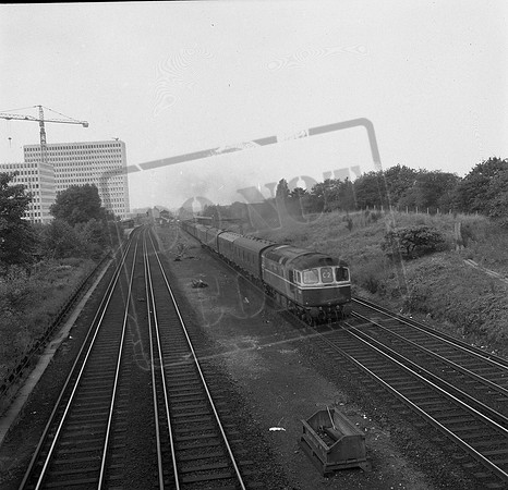 D65xx 1960s New Malden station, Waterloo bound-ROneg-056
