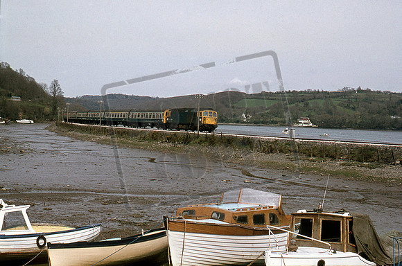 33104 1977-04-16 Golant