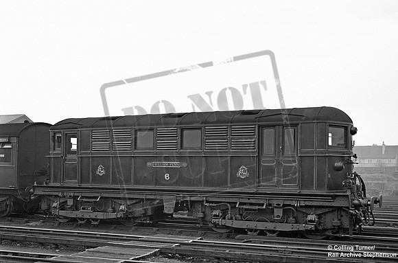 MET 6 1930c Neasden