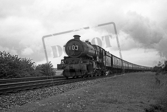6005 1962 Fosse Road, near Leamington