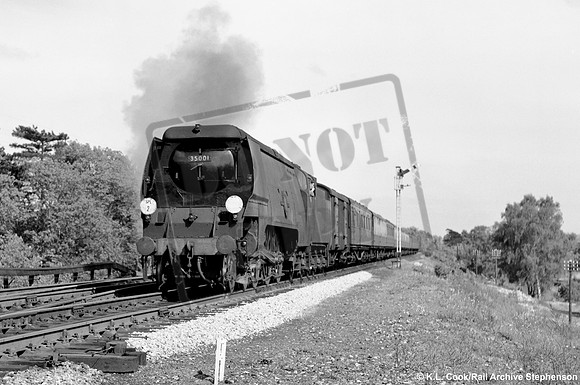 35001 1958-04-19 Hildenborough