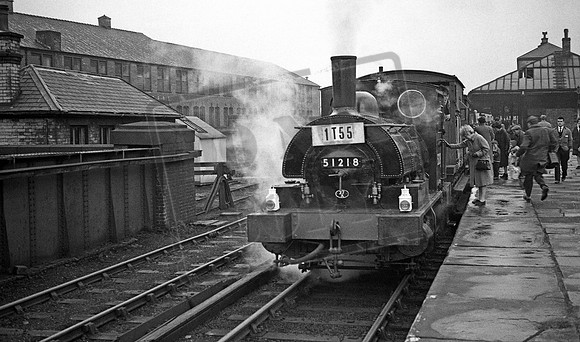 51218 1967-02-19 Rochdale
