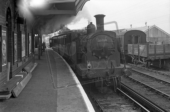 30050 1954-04-14 Pulborough