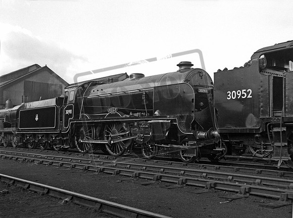 30911 1953-06-01 Eastleigh shed