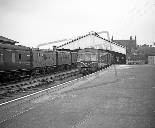 DMU 1963-09-17 Musselburgh near Edinburgh