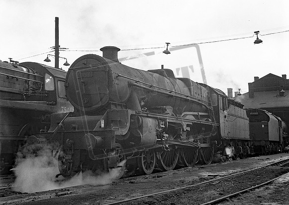 45704 1964-06 Willesden shed