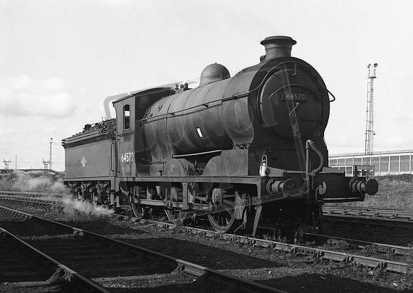 64570 1966-10 Seafield