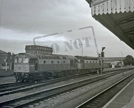 33030 1990s Westbury