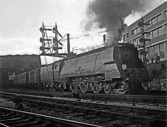 21C18 1945-11c Bournemouth Central