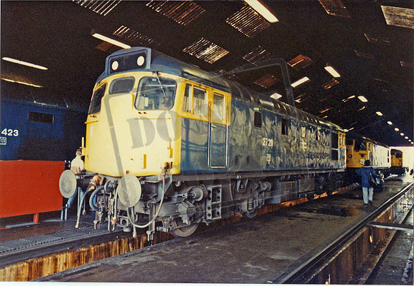 27211 1983-06-11 Haymarket shed