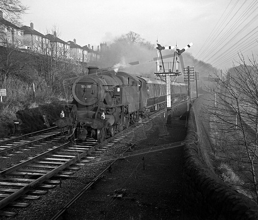 42235 1967 Dryclough Junction, Halifax