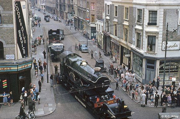 4073 1961-06-04 London
