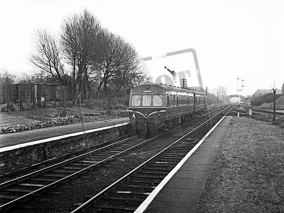 DMU 1950s Oulton Broad North