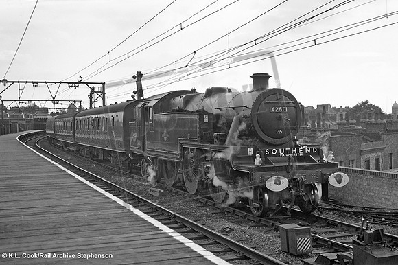 42501 1962-06-15 Stepney East