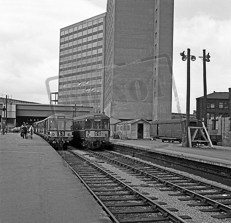 DMUs 1964-05-14 Leeds City