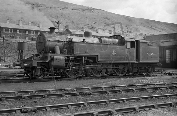 42404 1950s Tebay shed