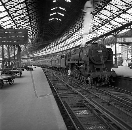 70028 1962c Euston