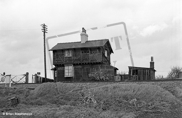 Level Crossing 1965-04-10 Blackbush