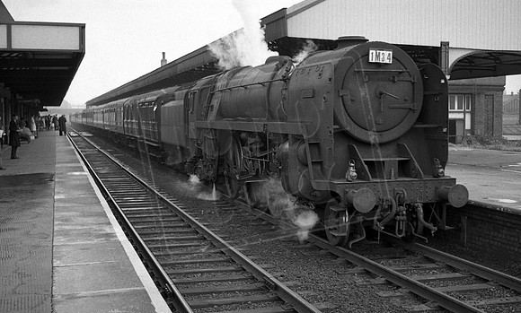 70015 1963 Warrington