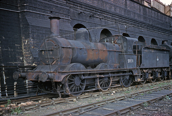 58131 1961-08-13 Kentish Town