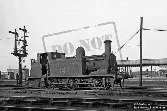B142 1930c New Cross Gate