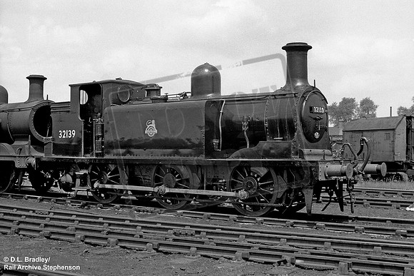 32139 1953-06-06 Eastleigh