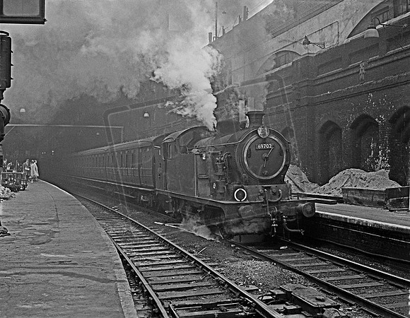 69702 1960-04-25 Liverpool Street