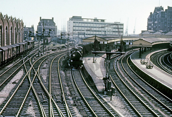 31800 1965-06-03 Southampton Terminus