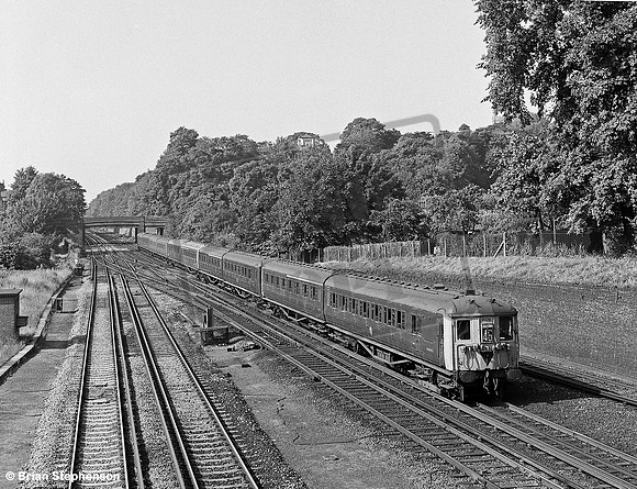 EMU 2074 1969-07 South Croydon