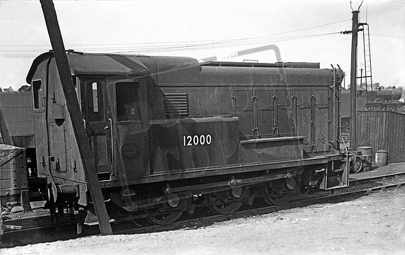 12000 1951c Working off Crewe South