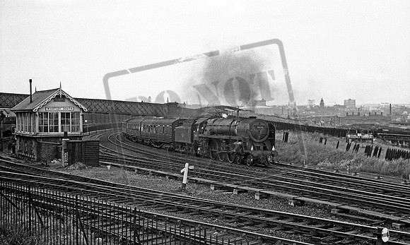 70037 1963-06-15 Leeds Wortley South